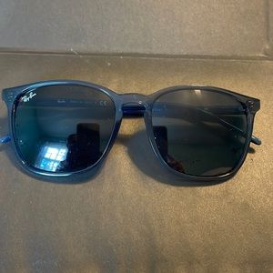 RAY BAN sunglasses